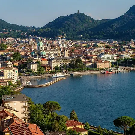 Daire Unbelievable View - The House Of Travelers Como